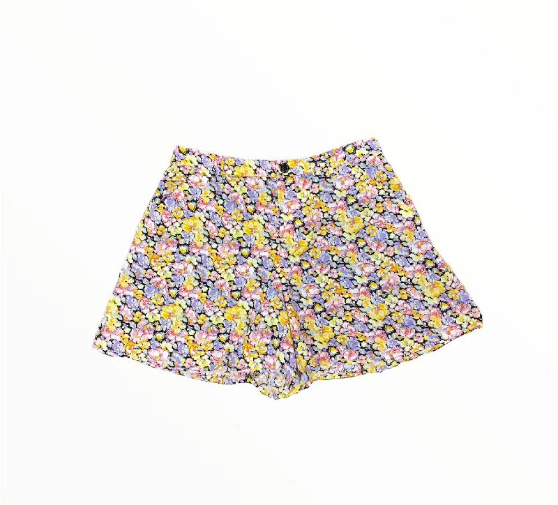 Shorts By Net Collection  Size: M