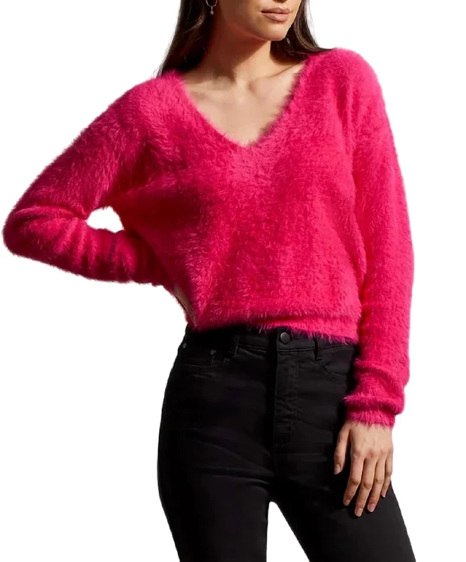 V-Neck Sweater In Fuchsia Pink